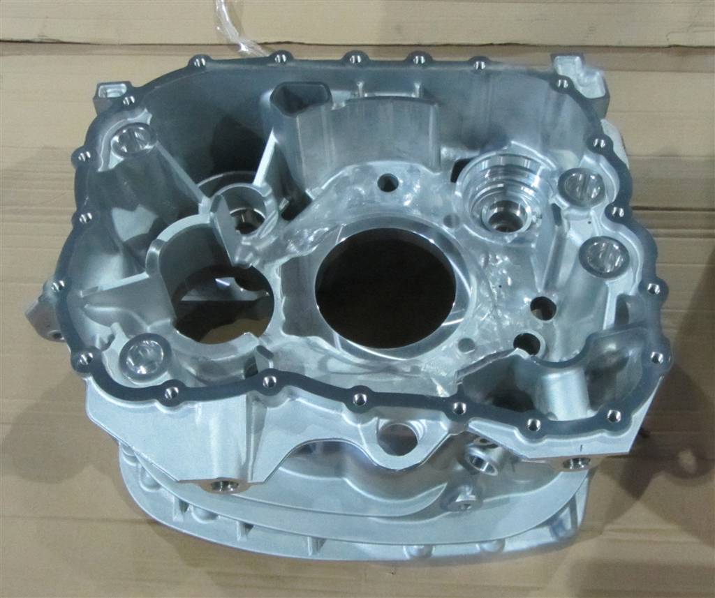 Корпус КПП (колокол) для DAF Xf 105  1325201050