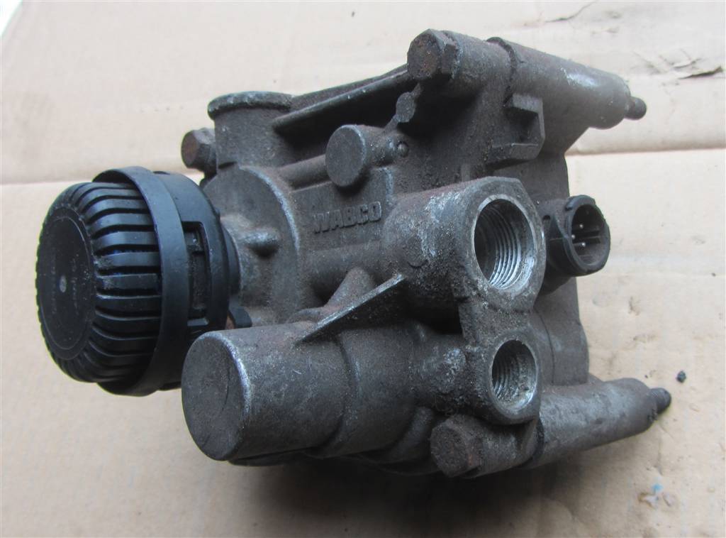 Кран модулятор тормозов передний ebs для Iveco Stralis 4802020040