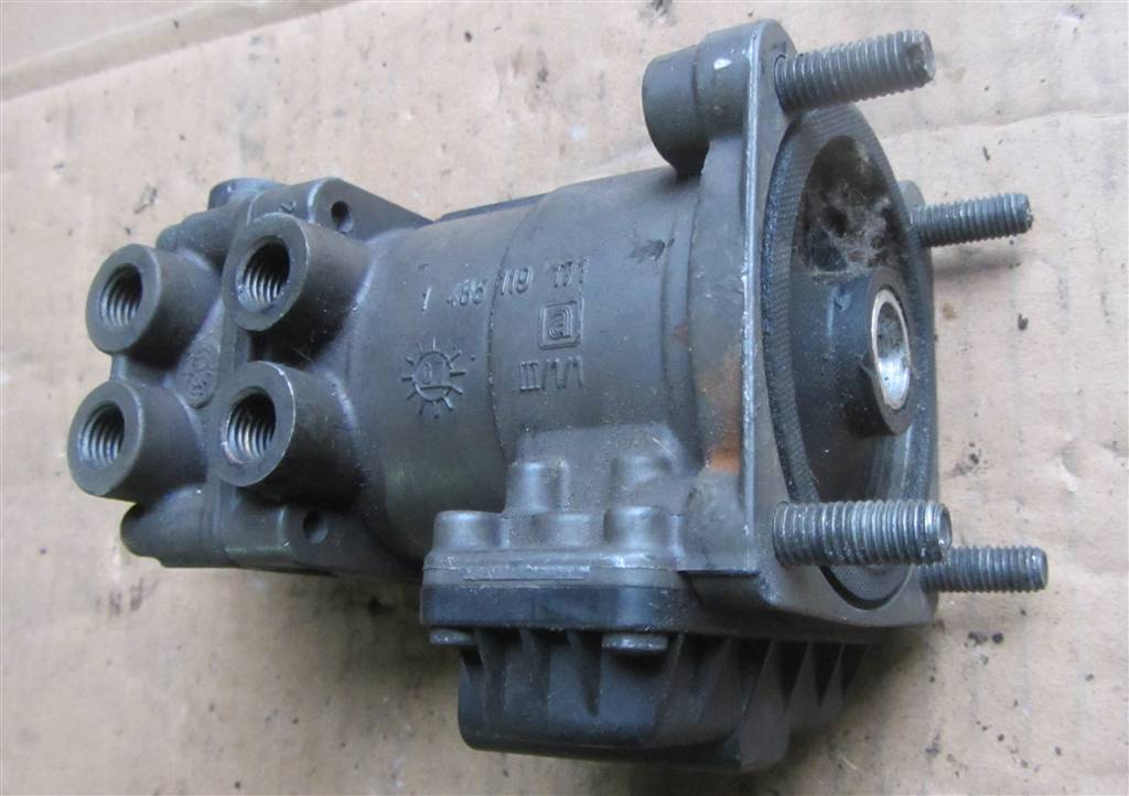 Кран главный тормозной для Volvo FH13 20456400