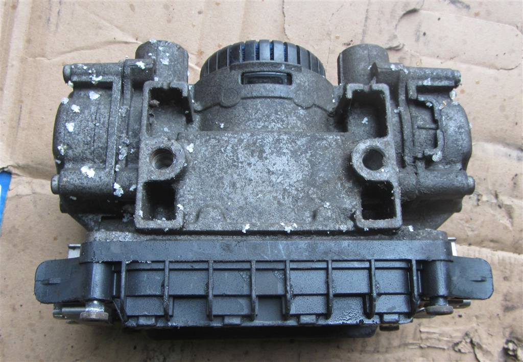 Кран модулятор тормозов задний ebs для DAF Xf 105  4801040030