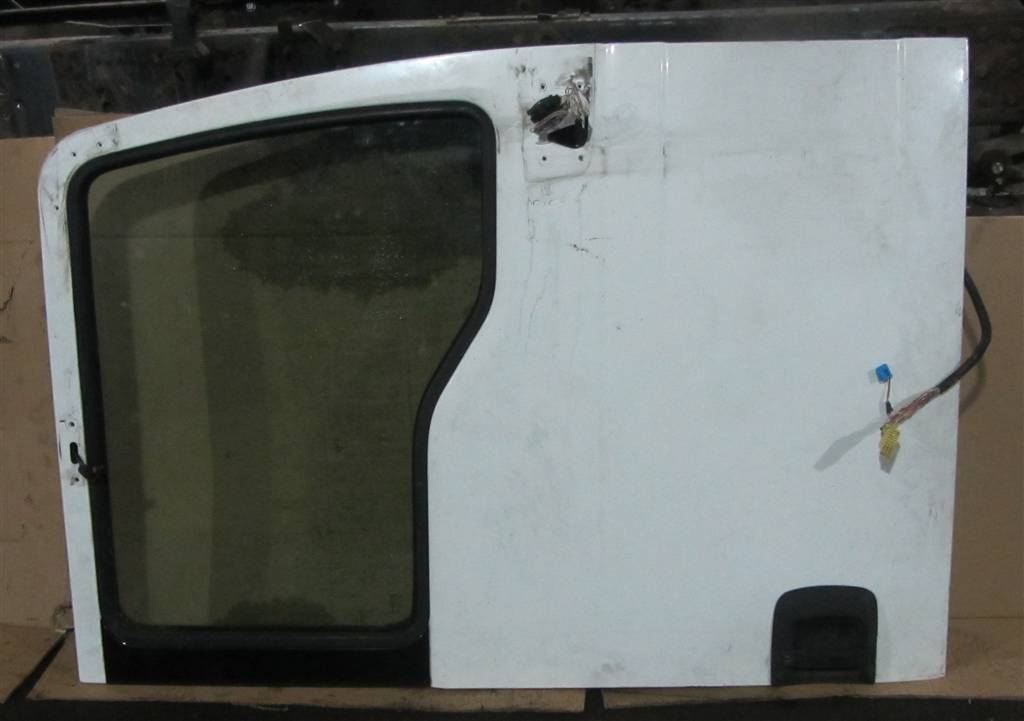 Дверь передняя правая для MAN TGX 81626004118