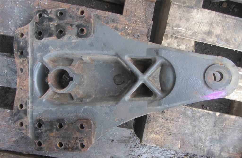 Кронштейн полурессоры для Renault Premium DXI 7421682250