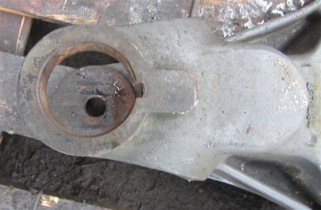 Кронштейн полурессоры для Renault Premium DXI 7421682250