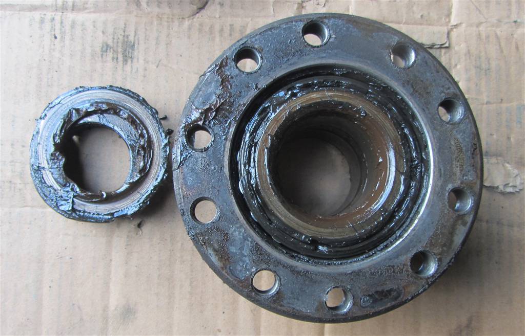 Ступица передняя для Renault MAJOR 5010439770