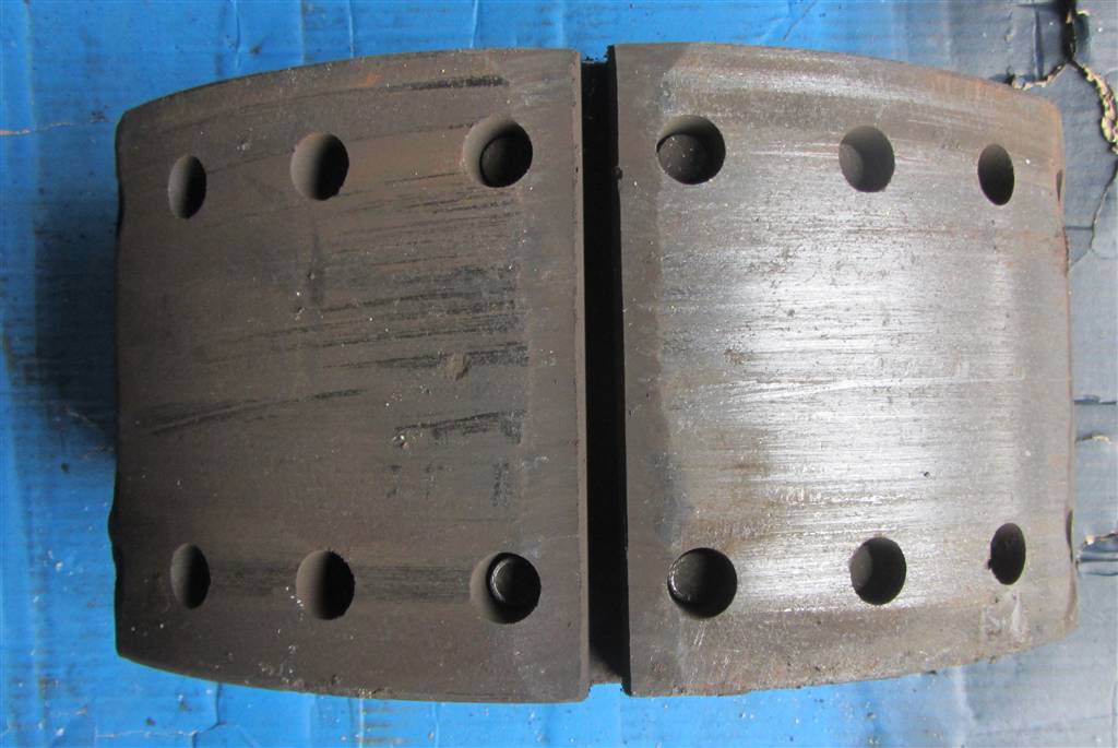 Тормозные колодки для Renault MAJOR 5600104635