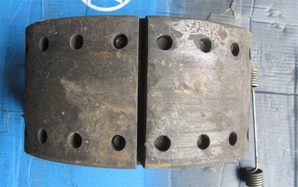 Тормозные колодки для Renault MAJOR 5600104635