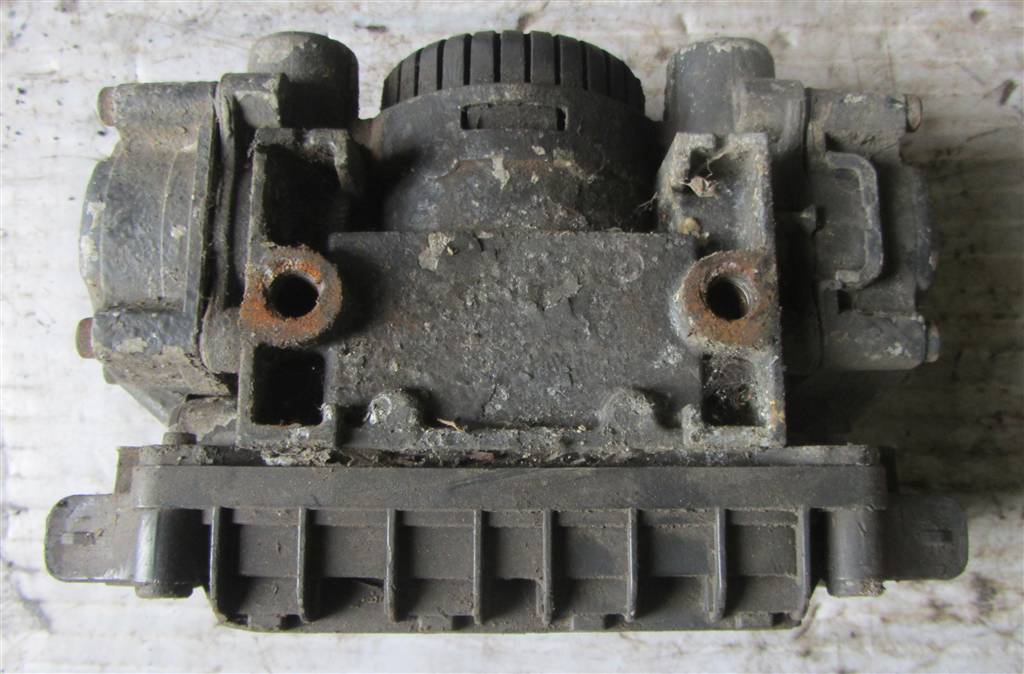 Кран модулятор тормозов задний ebs для DAF Xf 105  4801040030