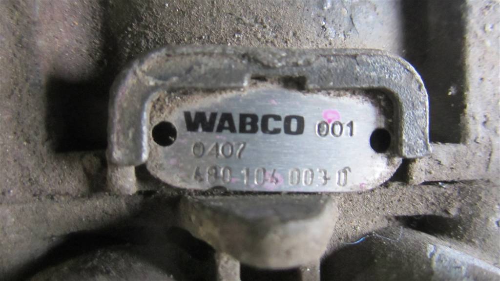 Кран модулятор тормозов задний ebs для DAF Xf 105  4801040030