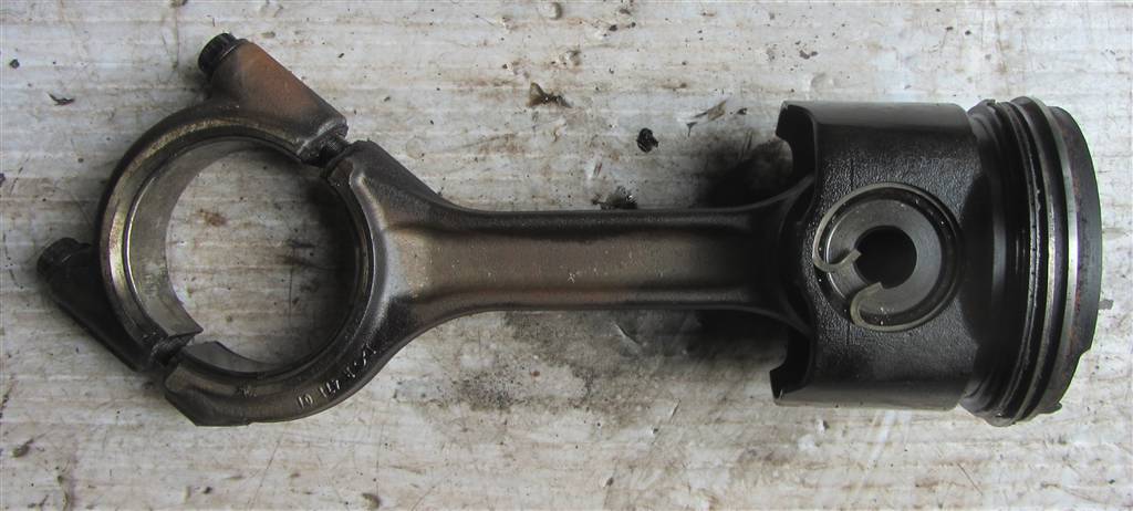 Поршень для Mercedes Actros A 4710372301