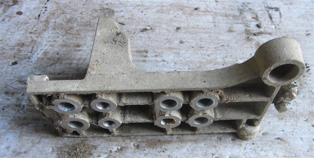 Кронштейн крепления бампера для DAF Xf 95 1619001