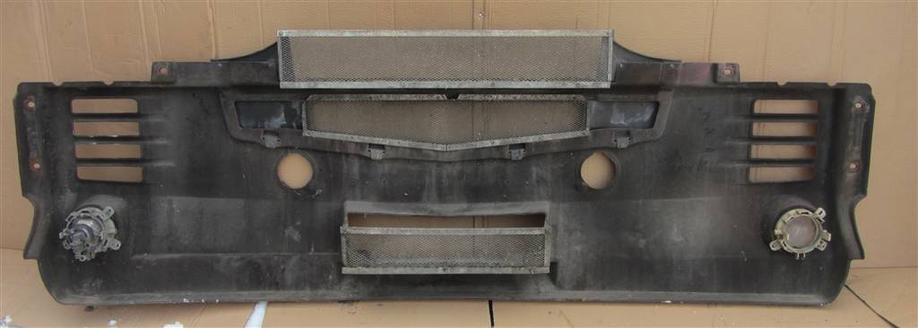 Бампер передний для Renault Magnum DXI 5010468579