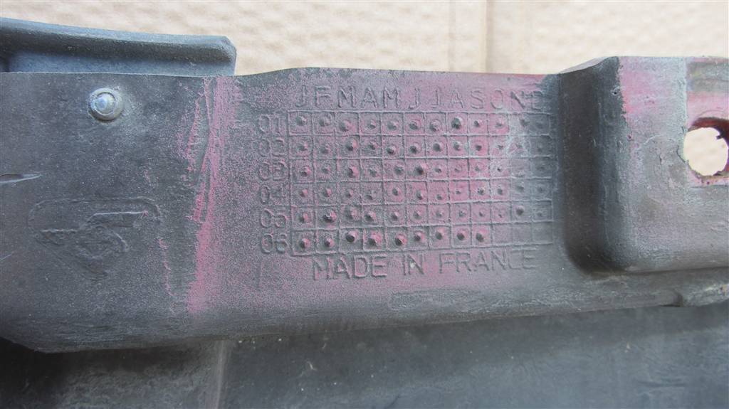 Бампер передний для Renault Magnum DXI 5010468579