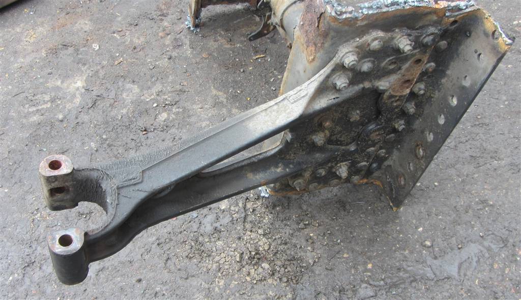 Траверса нижняя для MAN TGX 81412305223