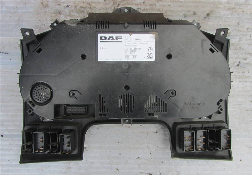 Щиток приборов (приборная панель) для DAF Xf 105  1743496