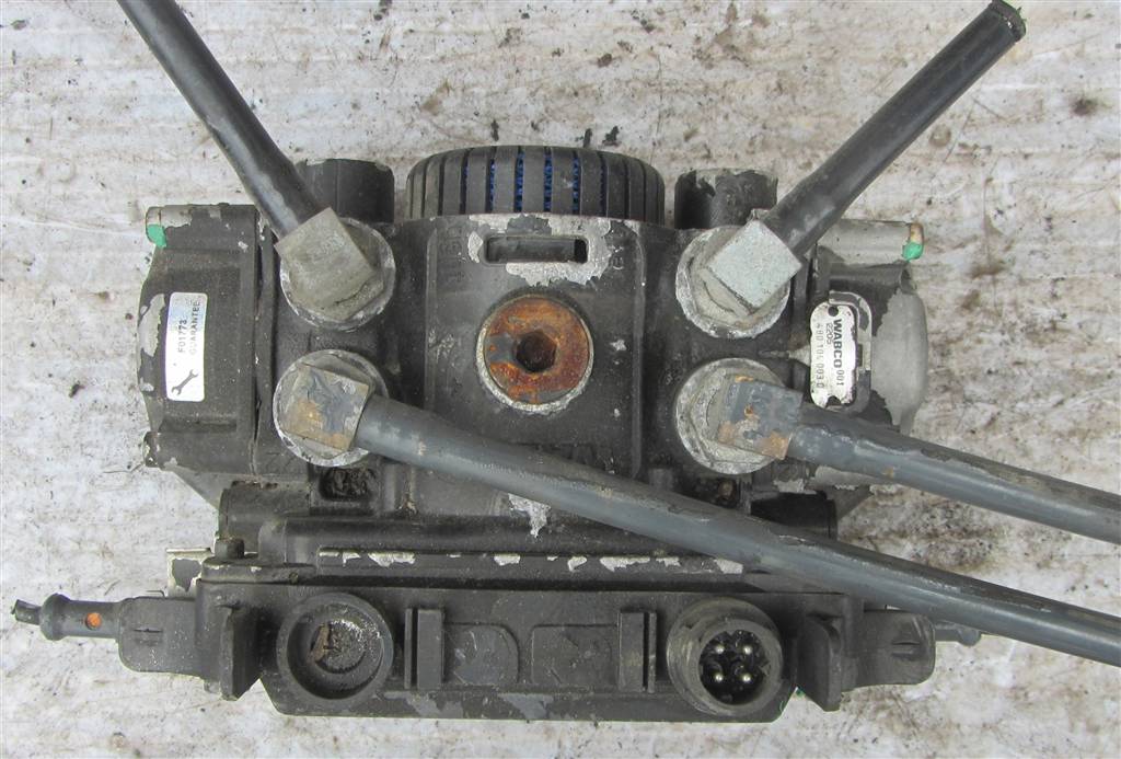 Кран модулятор тормозов задний ebs для DAF Xf 105  4801040030