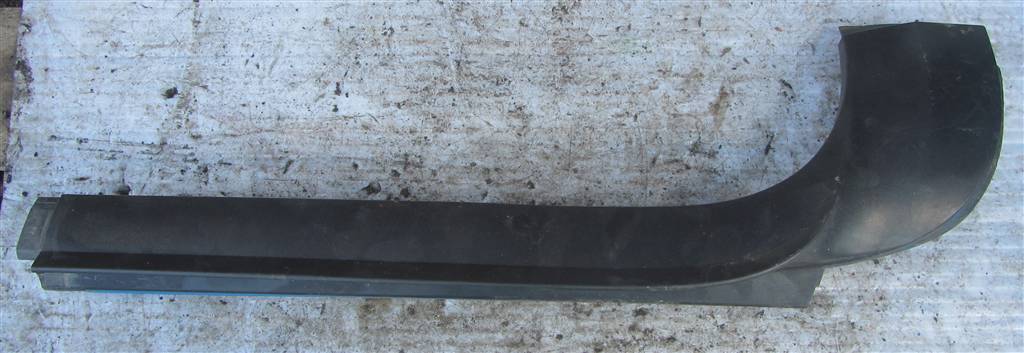 Накладка лобового стекла правая для Mercedes Actros 9436980762