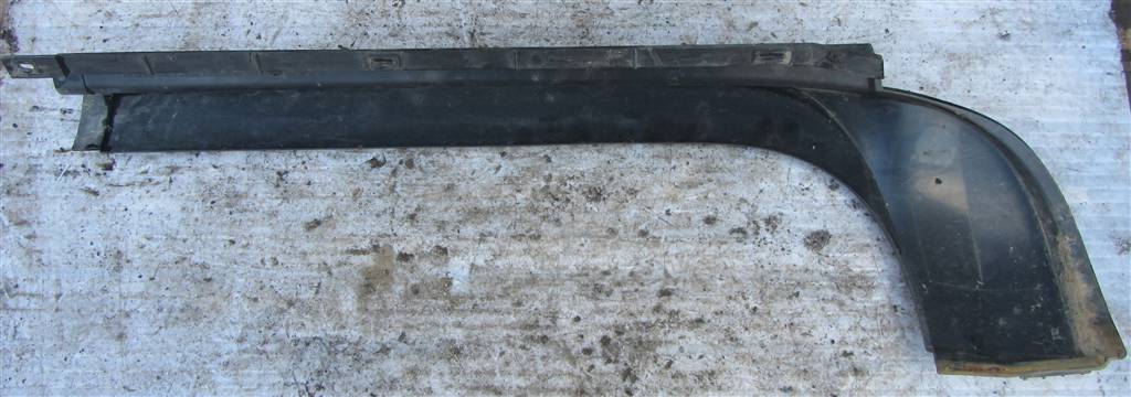 Накладка лобового стекла правая для Mercedes Actros 9436980762