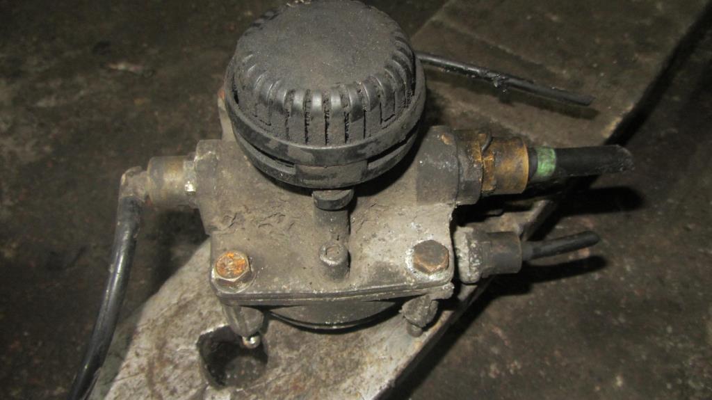 Клапан ускорительный для Renault Premium Dci 9730112060