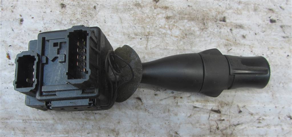 Переключатель подрулевой (стрекоза) для Renault Premium DXI 5010589561