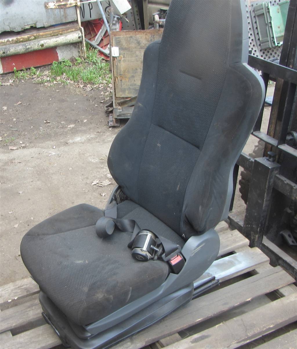 Сиденье переднее правое для MAN TGX 81623076326