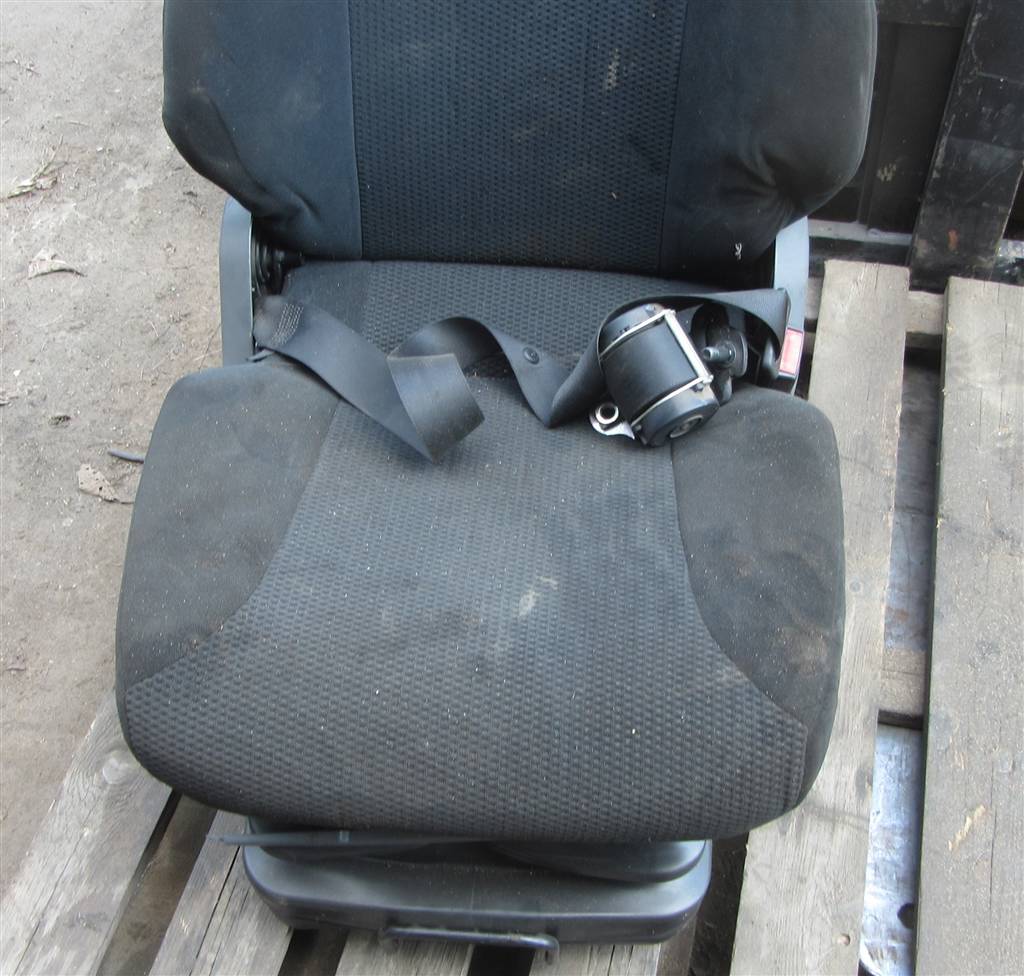 Сиденье переднее правое для MAN TGX 81623076326