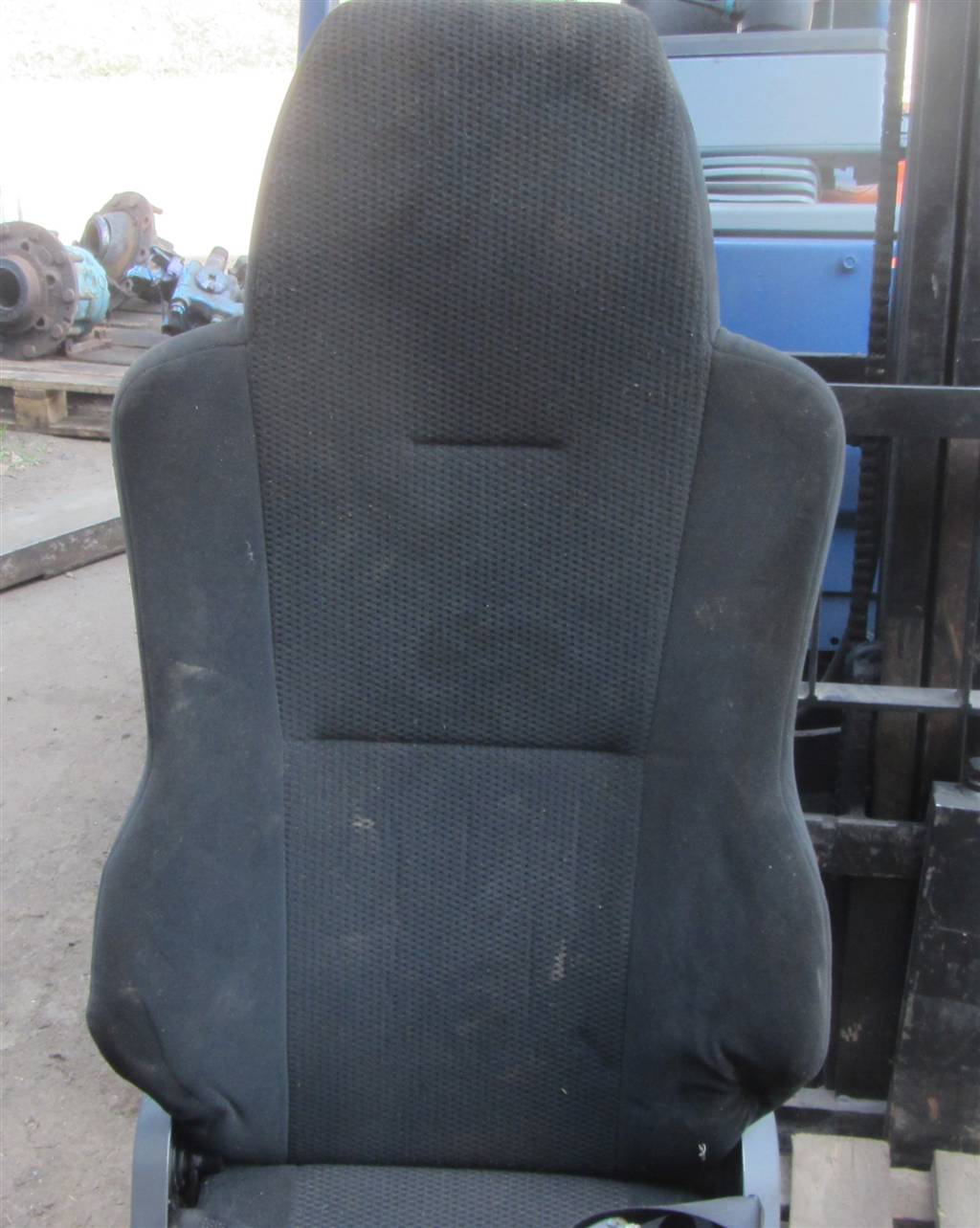Сиденье переднее правое для MAN TGX 81623076326