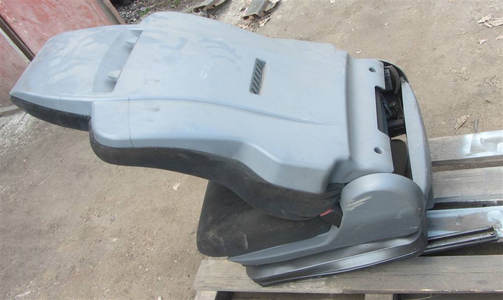 Сиденье переднее правое для MAN TGX 81623076326