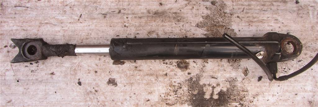 Цилиндр подъёма кабины для Renault Magnum DXI 5010629264