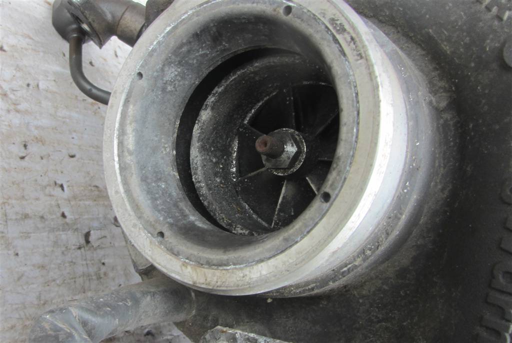 Турбокомпрессор для DAF Xf 105  1897354