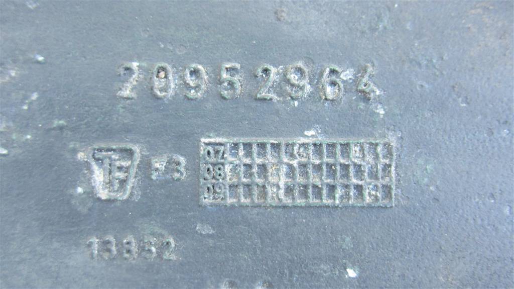 Крышка водомасляного радиатора для Volvo FH13 20952964