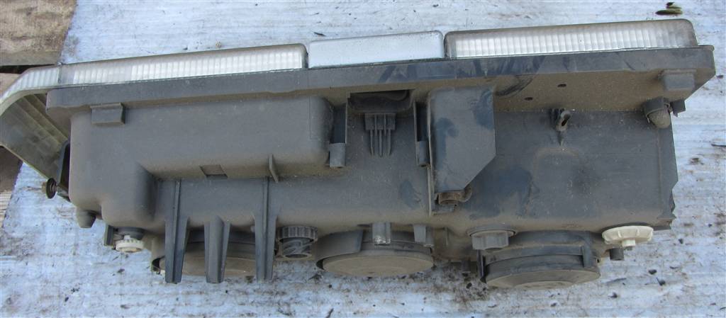 Фара левая для Renault Magnum DXI 5010623622