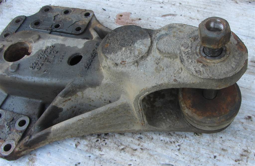 Кронштейн полурессоры для Renault Premium DXI 7421682250