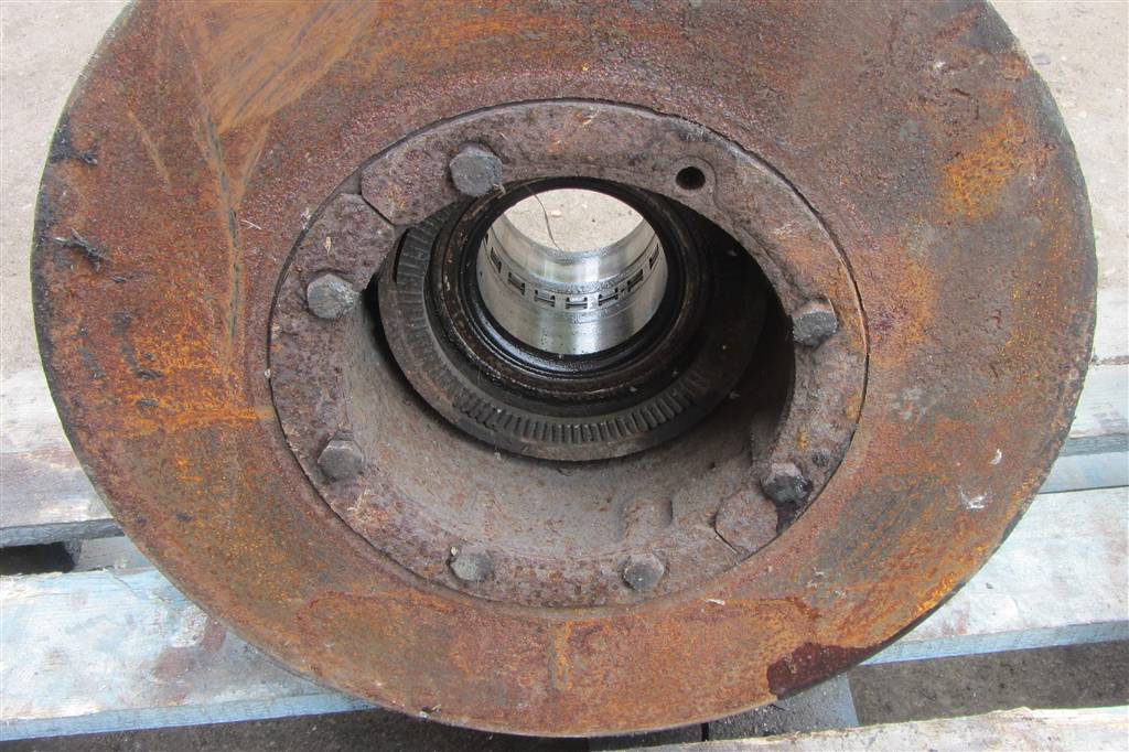 Ступица задняя для Renault Kerax 5010566112