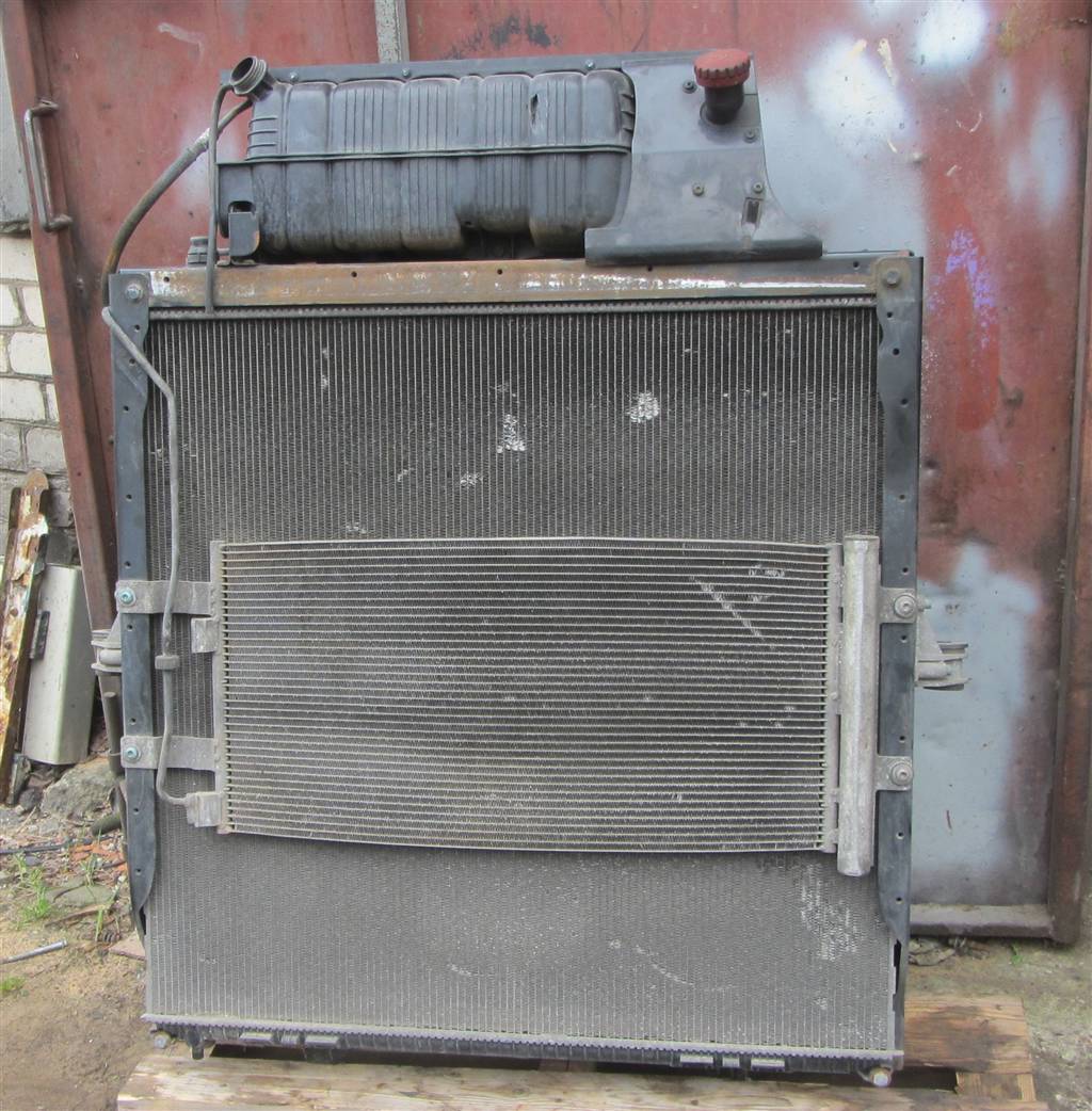 Радиатор (основной) для MAN TGX 81061006875