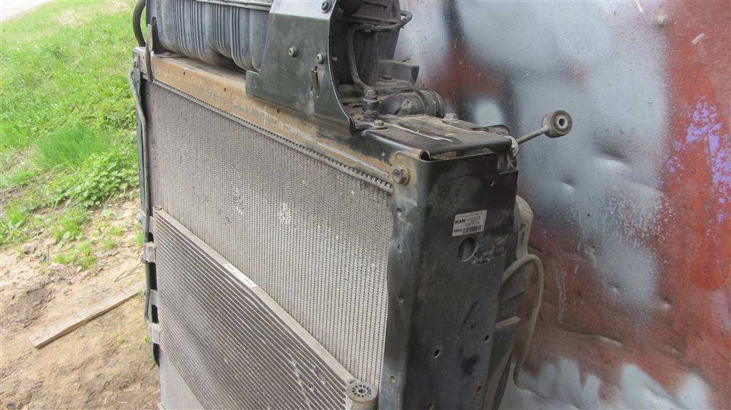 Радиатор (основной) для MAN TGX 81061006875