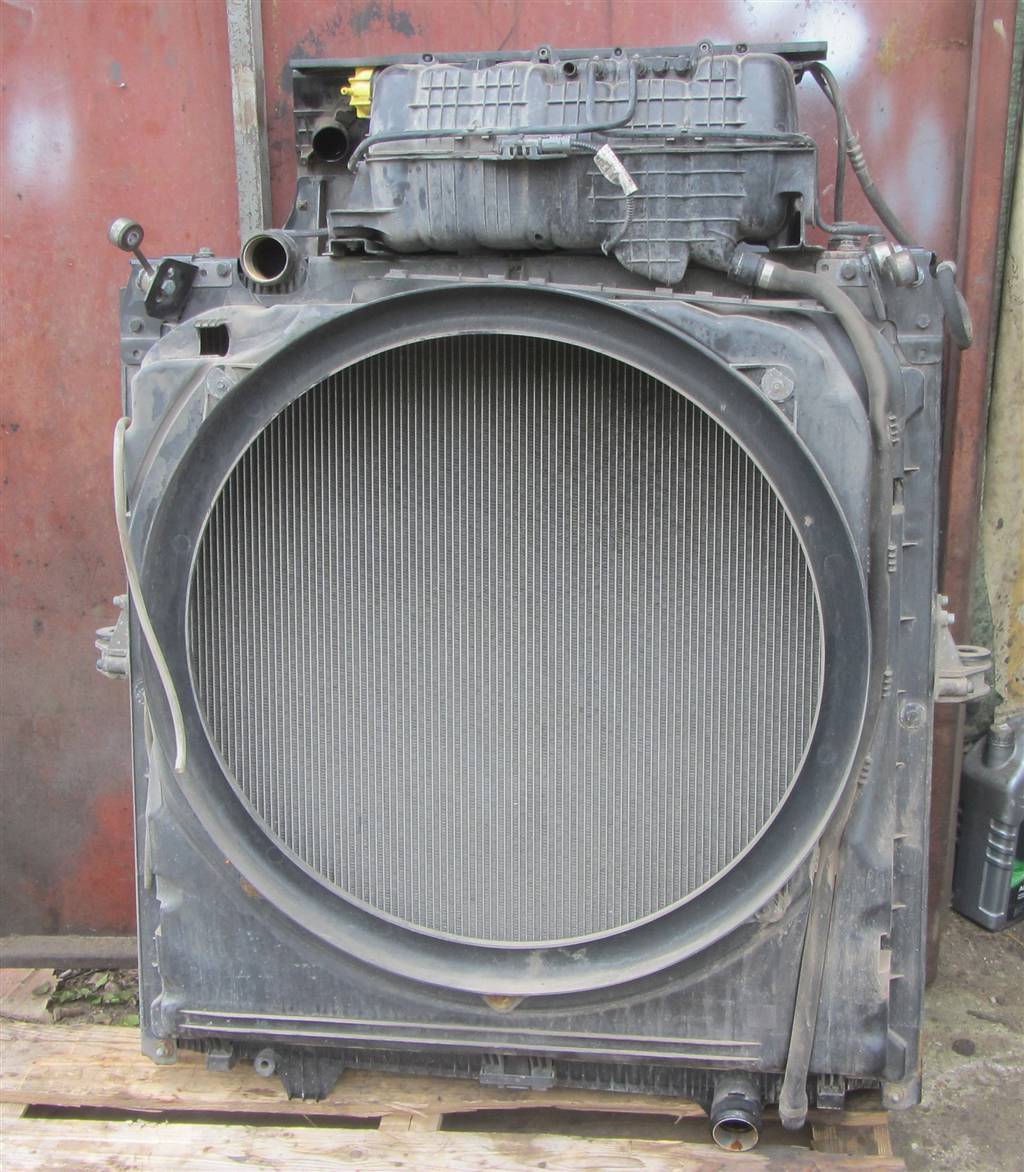 Радиатор (основной) для MAN TGX 81061006875