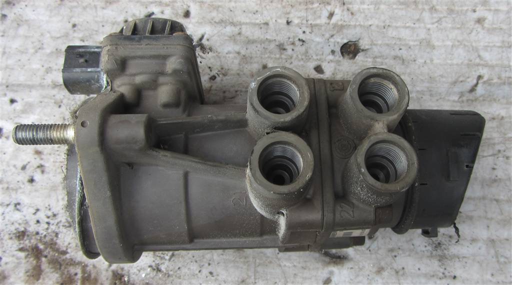 Кран главный тормозной для MAN TGX 81521306275