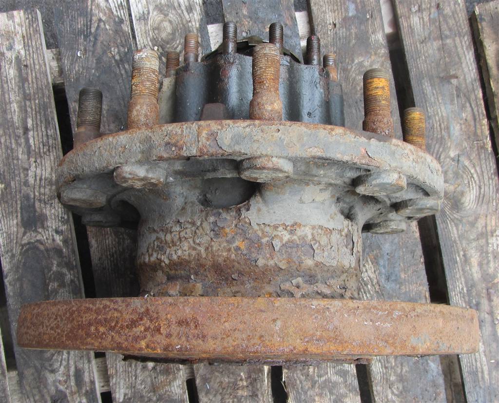 Ступица задняя для Volvo FH13 7420535263