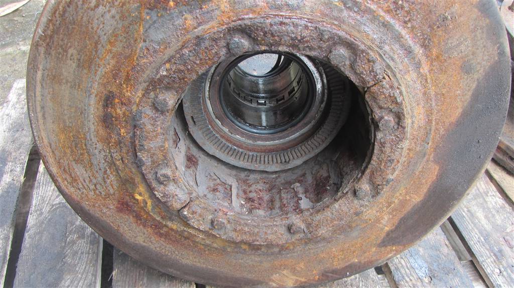 Ступица задняя для Volvo FH13 7420535263