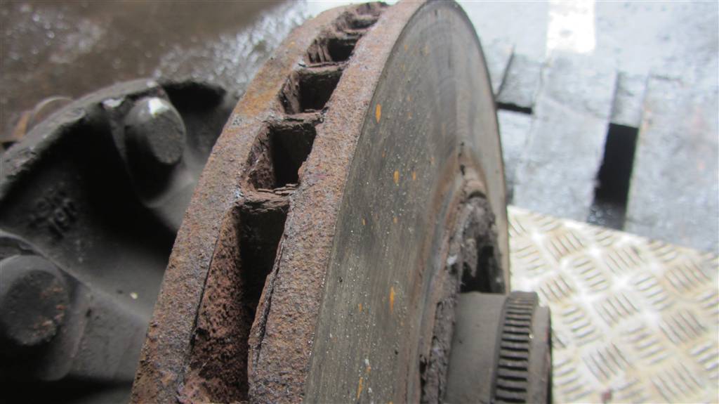 Ступица передняя для Renault Premium DXI 7421022433