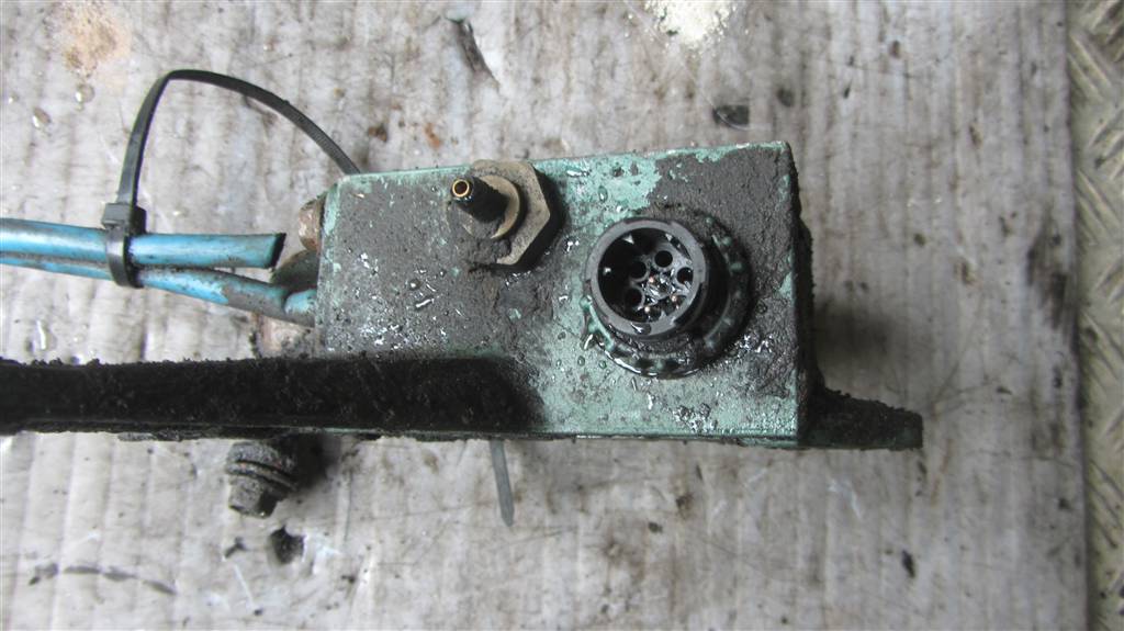 Клапан горного тормоза для Volvo FH12 20451812