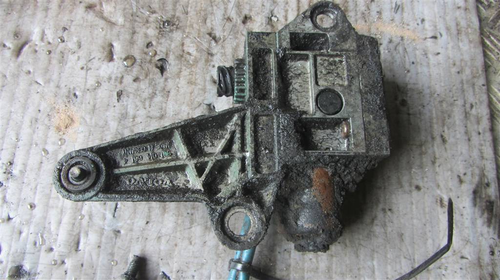 Клапан горного тормоза для Volvo FH12 20451812