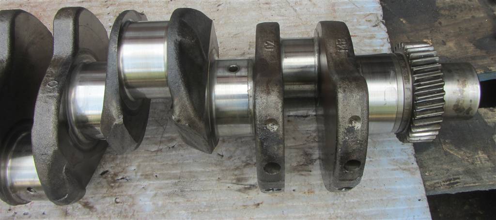 Коленчатый вал двигателя для Renault  Midlum 258652