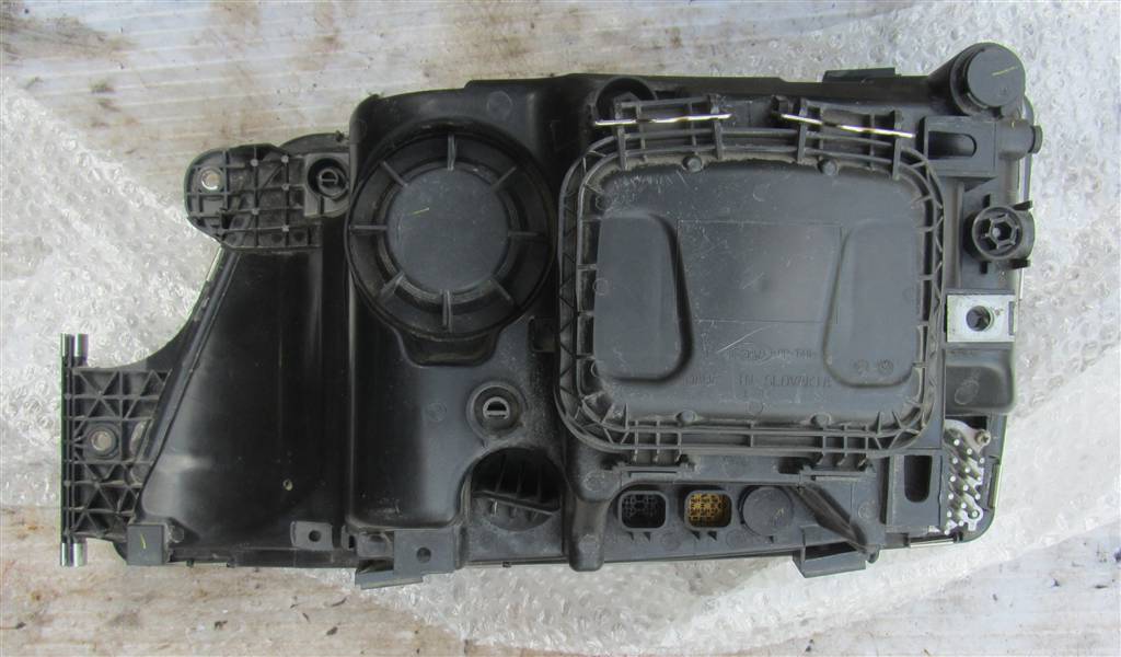 Фара правая для MAN TGX 81251016768