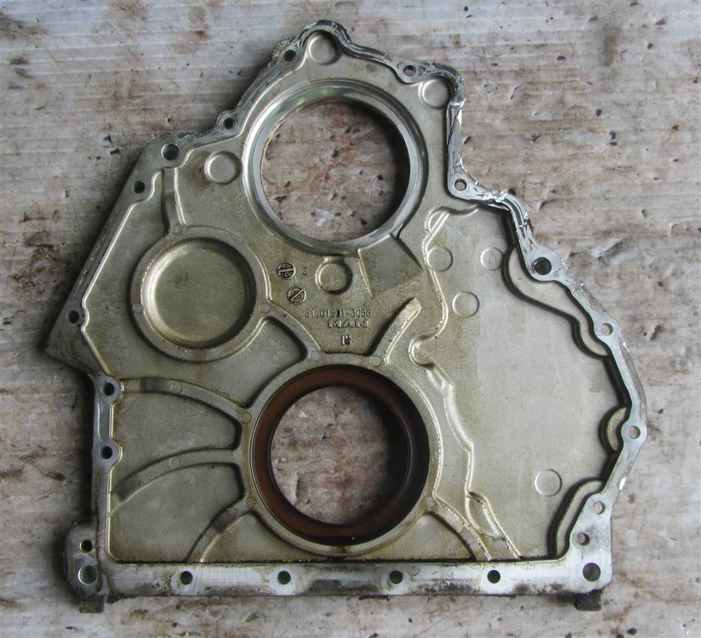 Крышка двигателя передняя для MAN TGX 51015013056