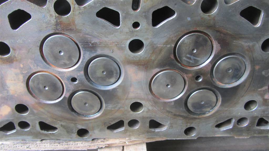 Головка блока цилиндров для DAF Xf 105  1833333