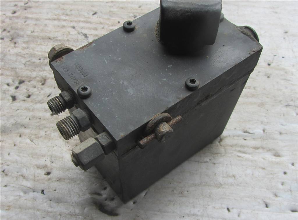 Насос подъёма кабины для DAF Xf 105  1450903