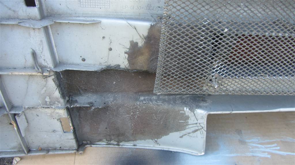 Решетка радиатора для Renault Magnum Etech 5010468565