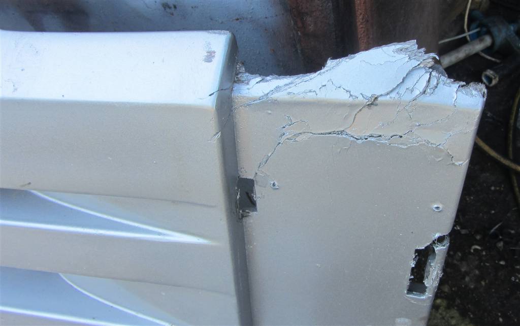 Решетка радиатора для Renault Magnum Etech 5010468565