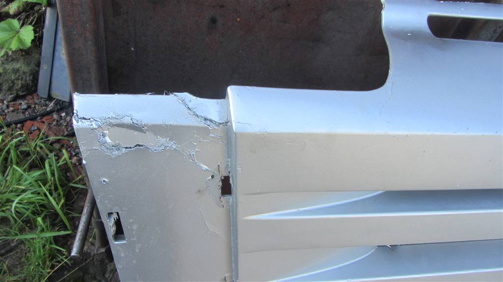 Решетка радиатора для Renault Magnum Etech 5010468565